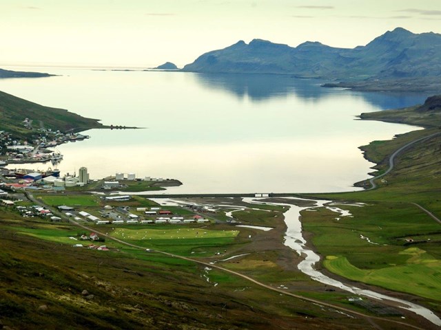 Eskifjörður Þvera Valley.jpg