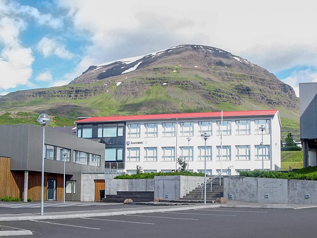 Grunnskóli Reyðarfjarðar.jpg
